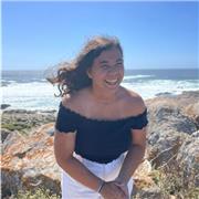 Profesora titulada con la mención de pedagogía terapéutica